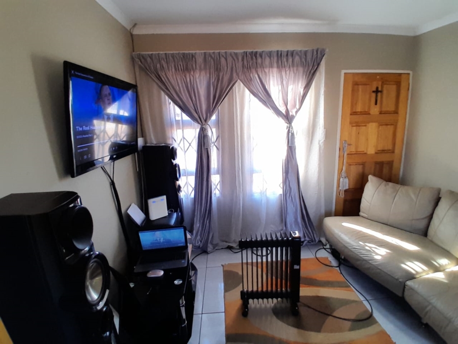 3 Bedroom Property for Sale in Westonaria Gauteng