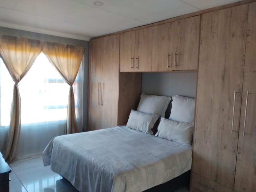3 Bedroom Property for Sale in Westonaria Gauteng