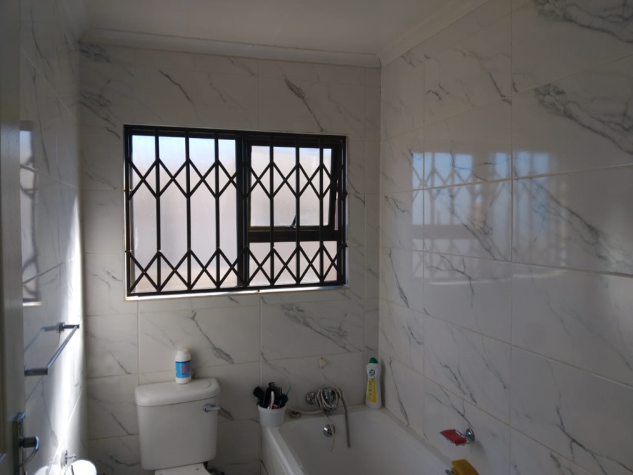 3 Bedroom Property for Sale in Westonaria Gauteng