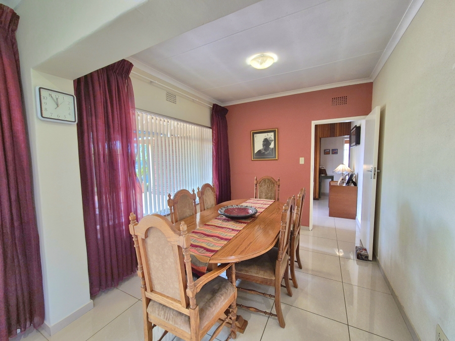 4 Bedroom Property for Sale in Larrendale Gauteng