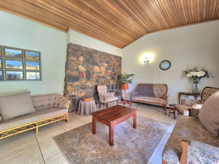 4 Bedroom Property for Sale in Larrendale Gauteng
