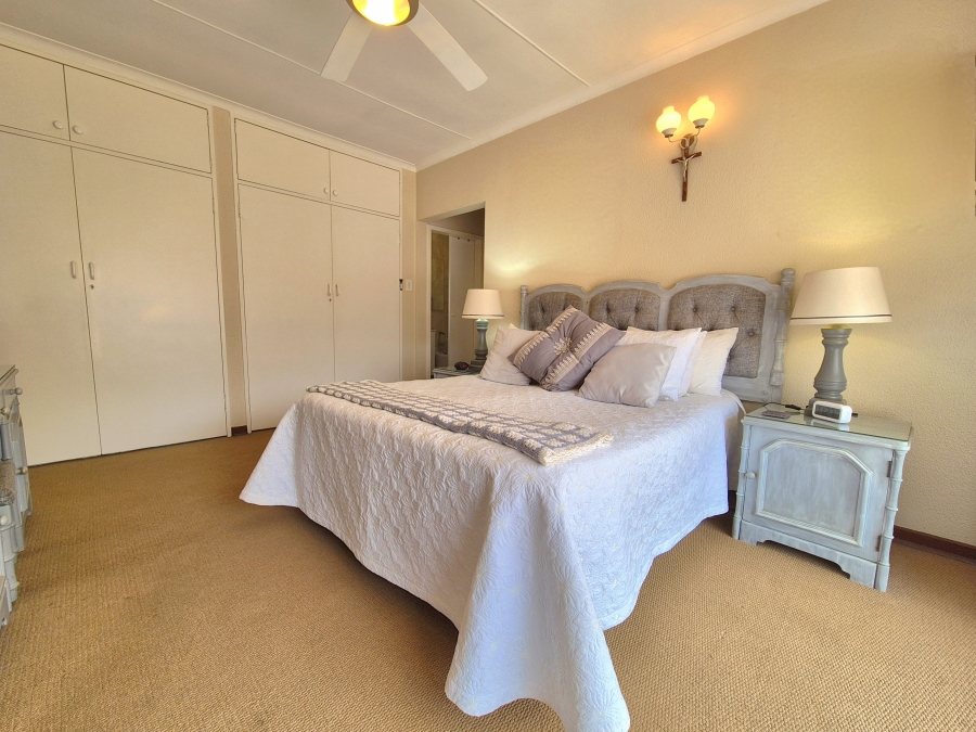 4 Bedroom Property for Sale in Larrendale Gauteng
