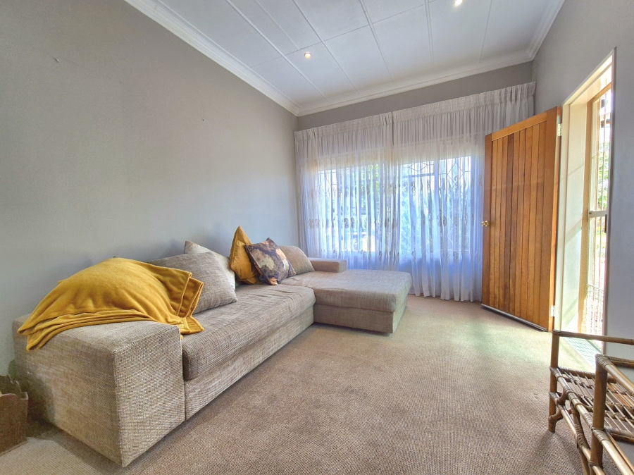 4 Bedroom Property for Sale in Larrendale Gauteng