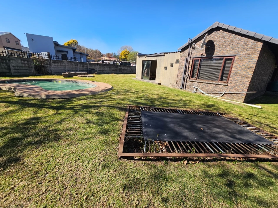 4 Bedroom Property for Sale in Brackendowns Gauteng