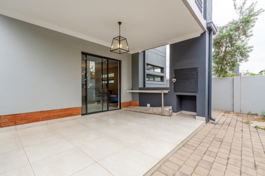 3 Bedroom Property for Sale in Equestria Gauteng