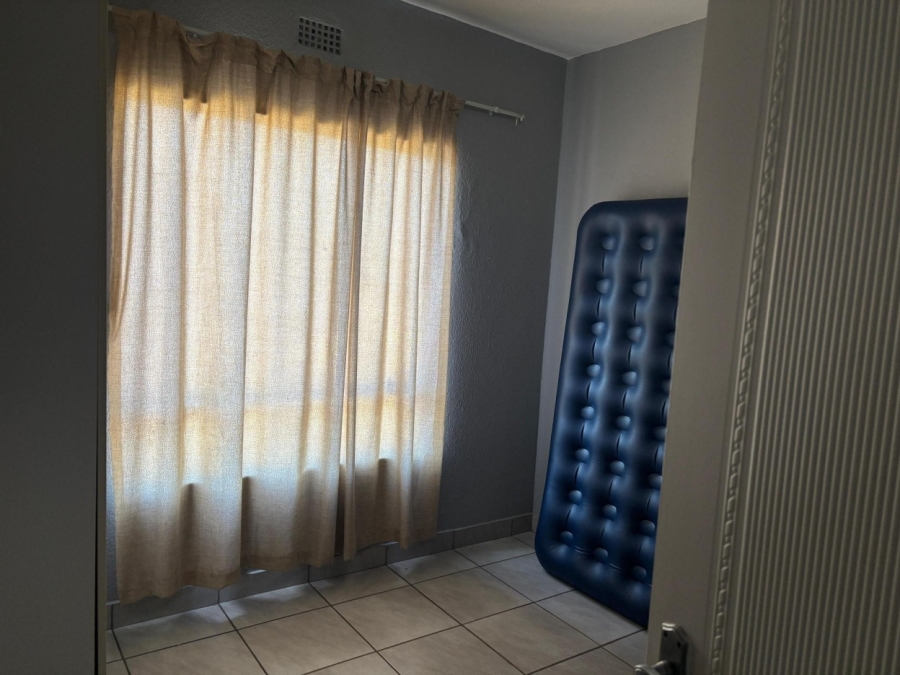2 Bedroom Property for Sale in Pomona Gauteng