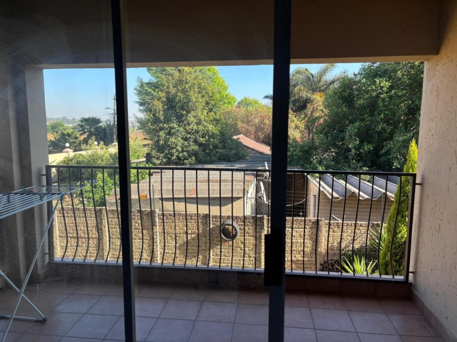 2 Bedroom Property for Sale in Pomona Gauteng
