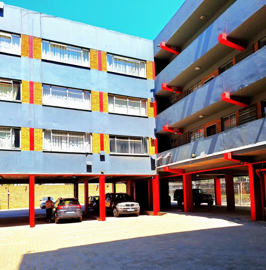 2 Bedroom Property for Sale in Paarlshoop Gauteng