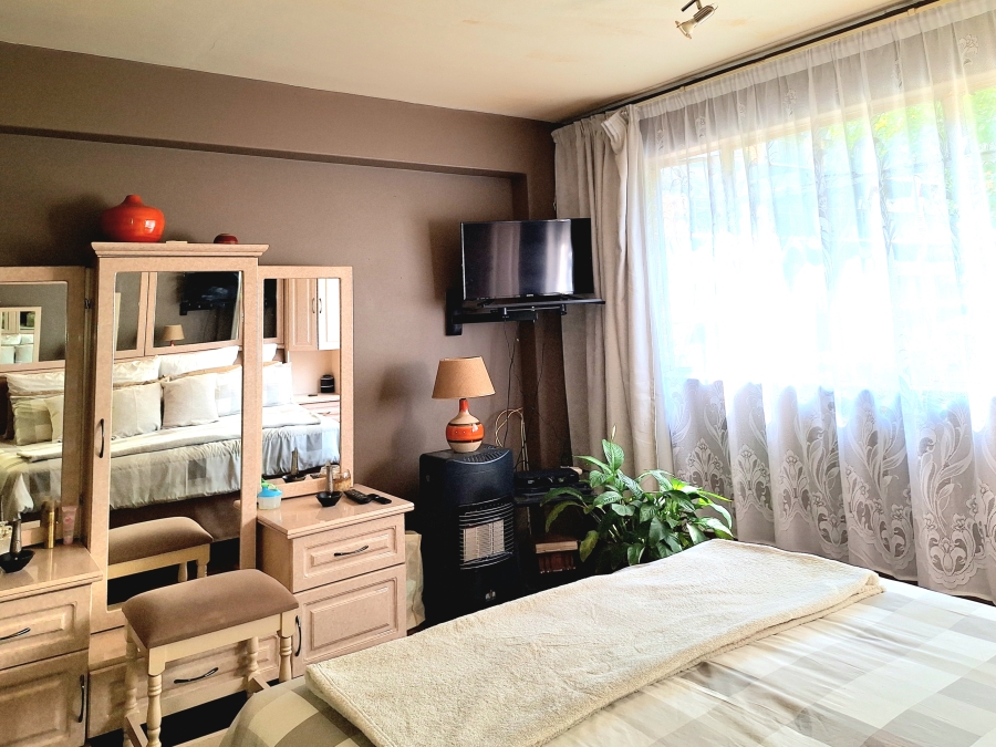 2 Bedroom Property for Sale in Paarlshoop Gauteng