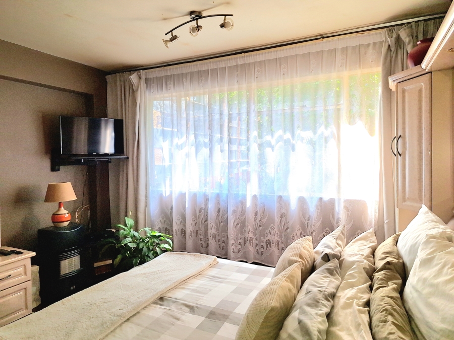 2 Bedroom Property for Sale in Paarlshoop Gauteng