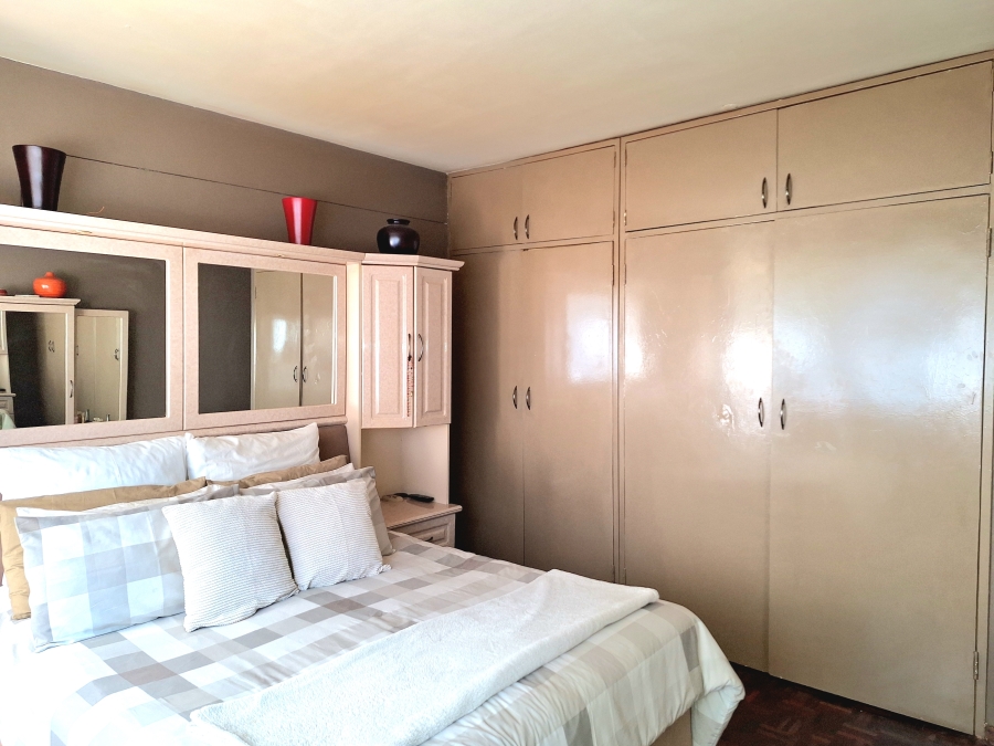 2 Bedroom Property for Sale in Paarlshoop Gauteng