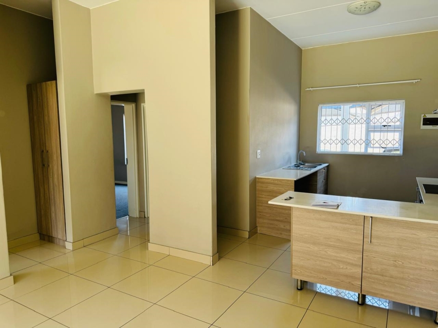 2 Bedroom Property for Sale in Blue Hills Gauteng