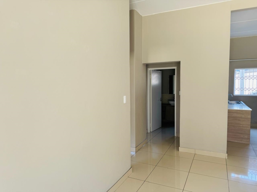 2 Bedroom Property for Sale in Blue Hills Gauteng