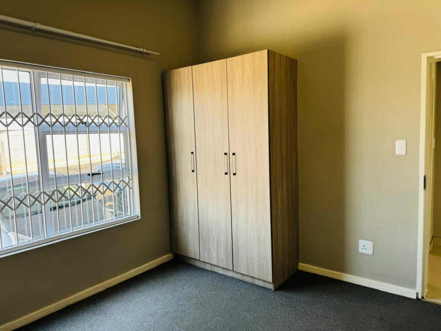 2 Bedroom Property for Sale in Blue Hills Gauteng