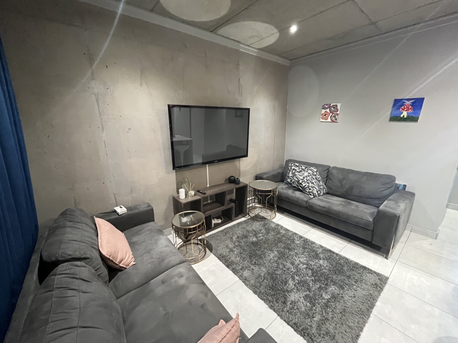 2 Bedroom Property for Sale in Brooklyn Gauteng