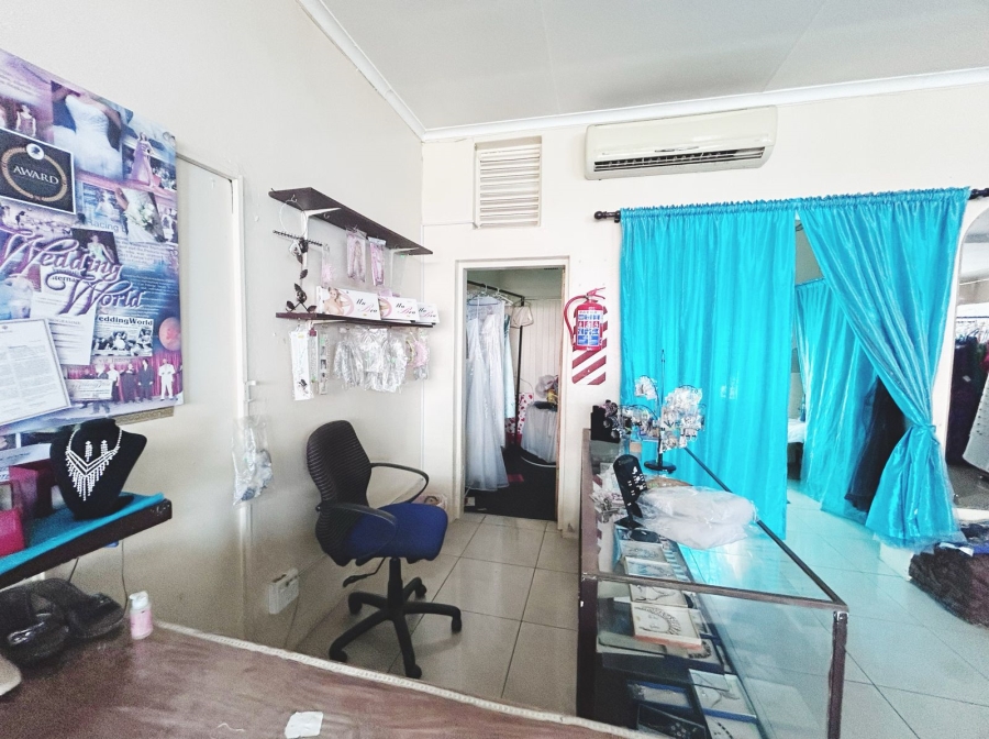 Commercial Property for Sale in East Geduld Gauteng