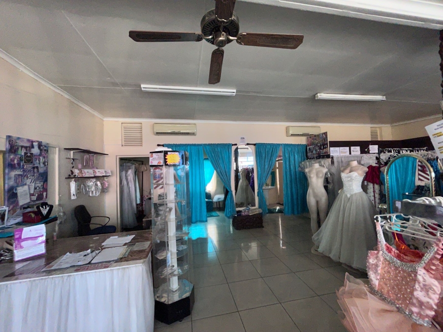 Commercial Property for Sale in East Geduld Gauteng
