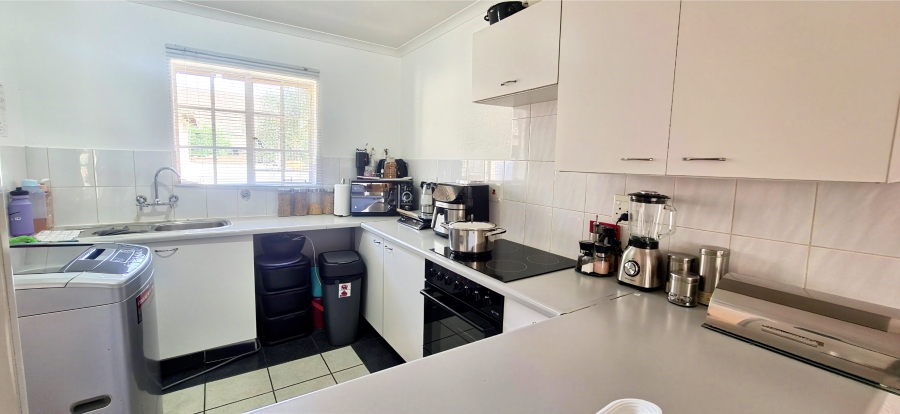 3 Bedroom Property for Sale in Magalieskruin Gauteng