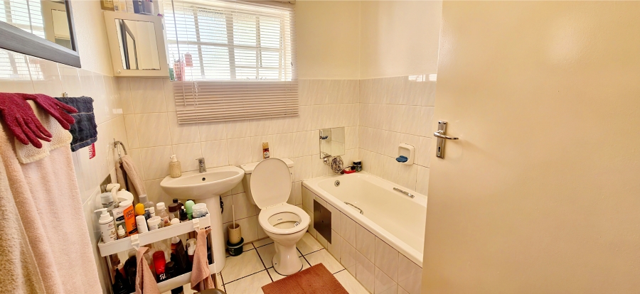 3 Bedroom Property for Sale in Magalieskruin Gauteng