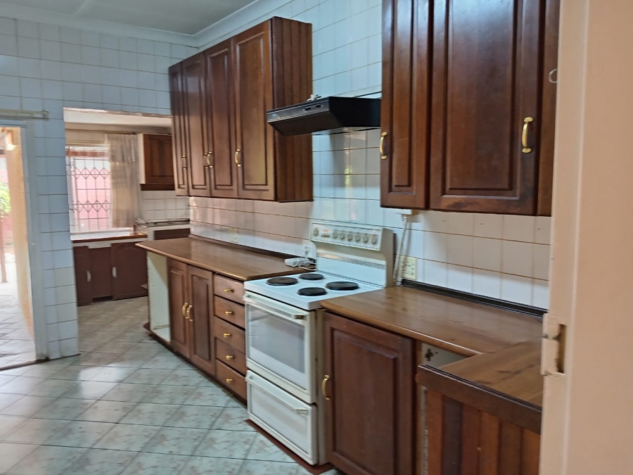 4 Bedroom Property for Sale in Witpoortjie Gauteng