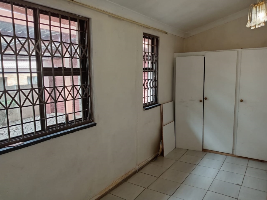 4 Bedroom Property for Sale in Witpoortjie Gauteng