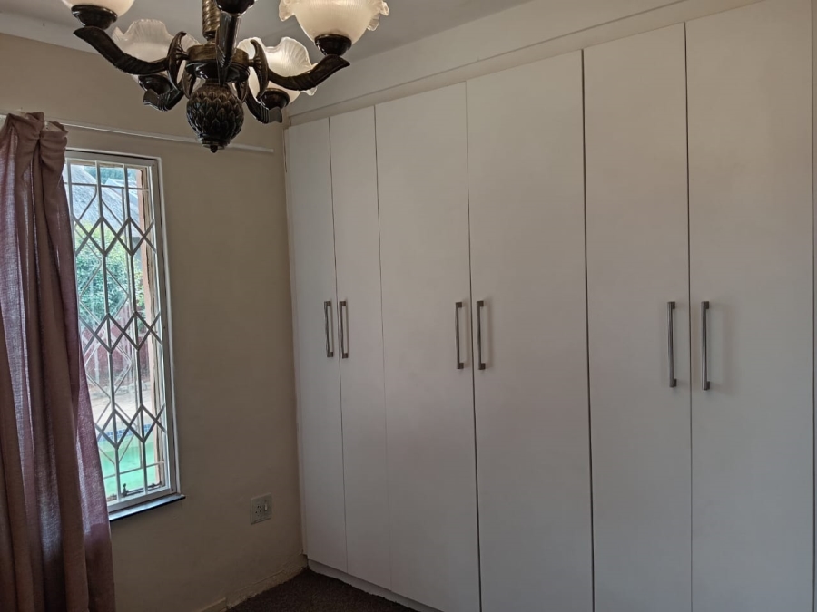 4 Bedroom Property for Sale in Witpoortjie Gauteng