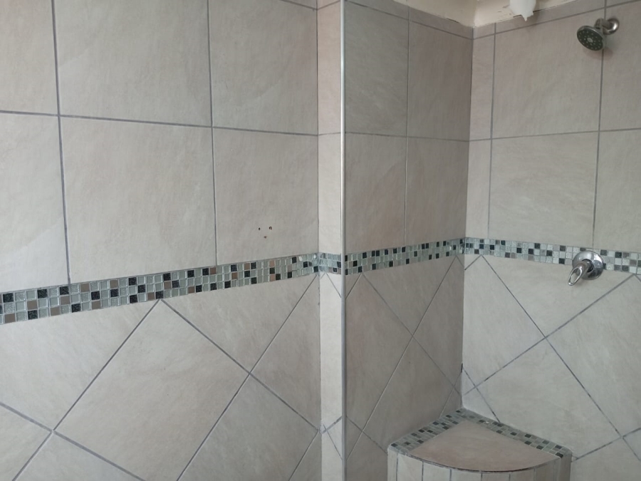 4 Bedroom Property for Sale in Witpoortjie Gauteng