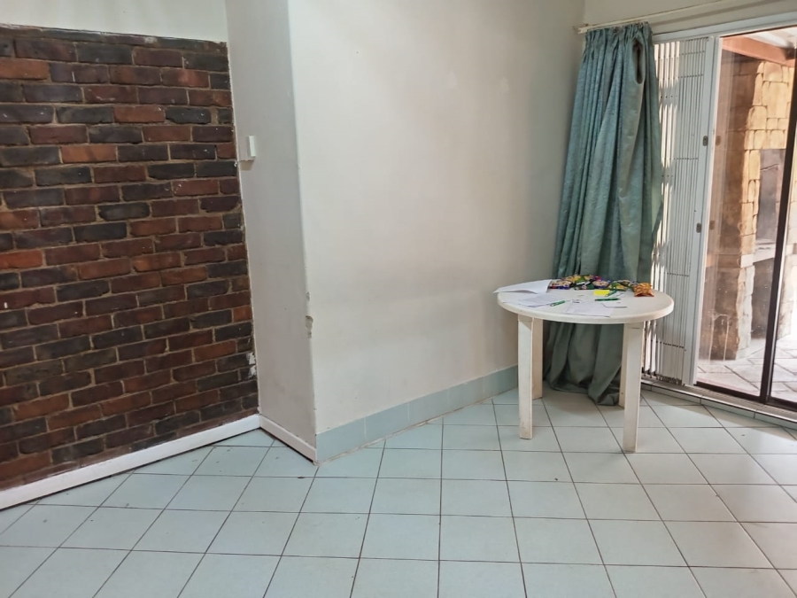 4 Bedroom Property for Sale in Witpoortjie Gauteng