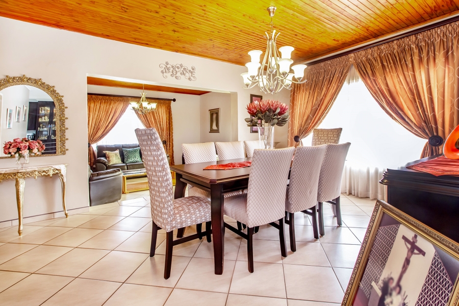 4 Bedroom Property for Sale in Theresa Park Gauteng