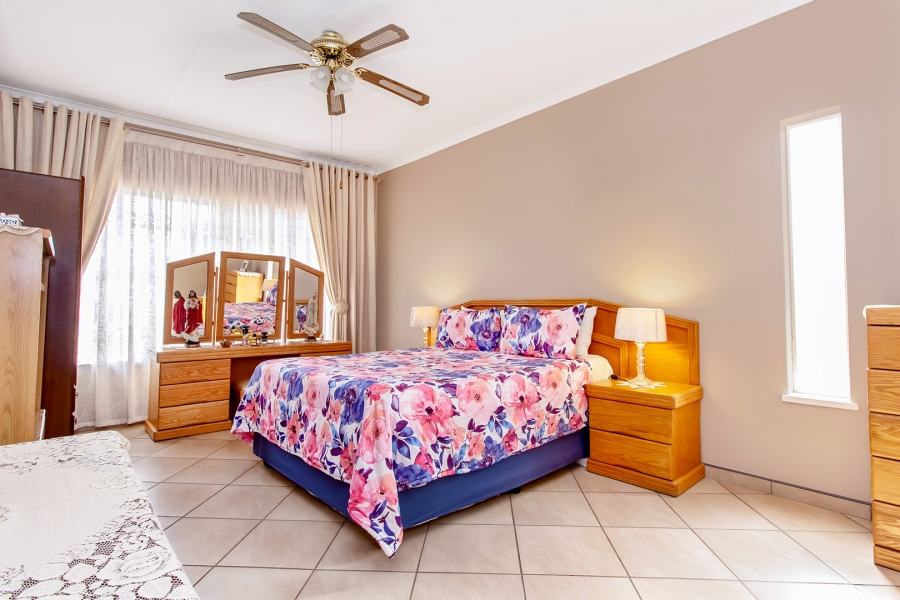 4 Bedroom Property for Sale in Theresa Park Gauteng