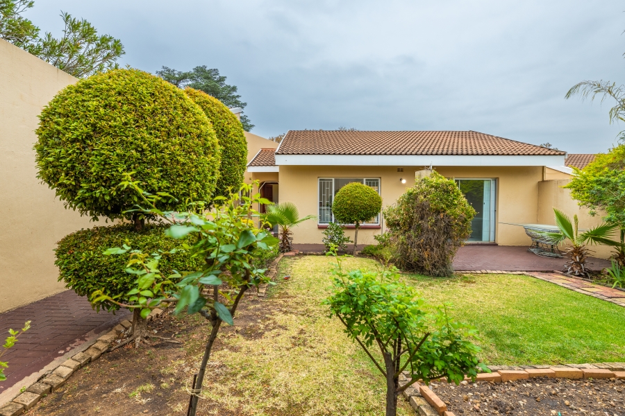 3 Bedroom Property for Sale in Bryanston Gauteng