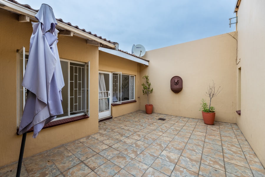 3 Bedroom Property for Sale in Bryanston Gauteng