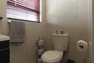 2 Bedroom Property for Sale in Greenstone Hill Gauteng