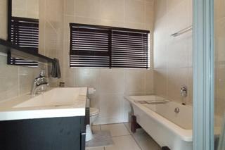 2 Bedroom Property for Sale in Greenstone Hill Gauteng