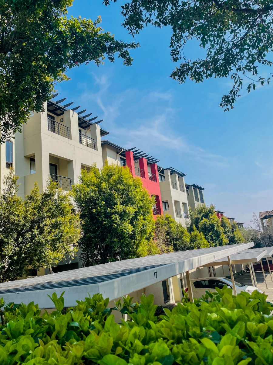 To Let 1 Bedroom Property for Rent in Fourways Gauteng
