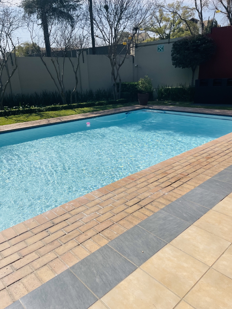 To Let 1 Bedroom Property for Rent in Fourways Gauteng