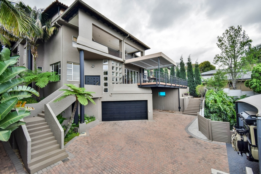 5 Bedroom Property for Sale in Waterkloof Ridge Gauteng