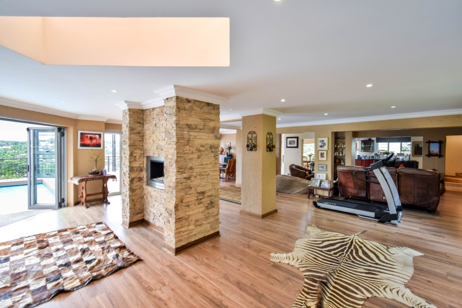 5 Bedroom Property for Sale in Waterkloof Ridge Gauteng