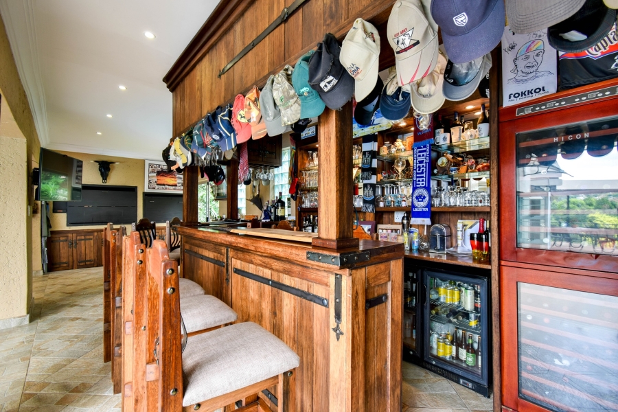 5 Bedroom Property for Sale in Waterkloof Ridge Gauteng