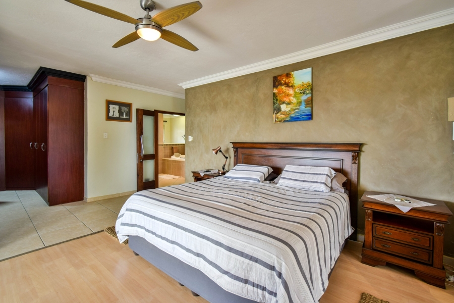 5 Bedroom Property for Sale in Waterkloof Ridge Gauteng