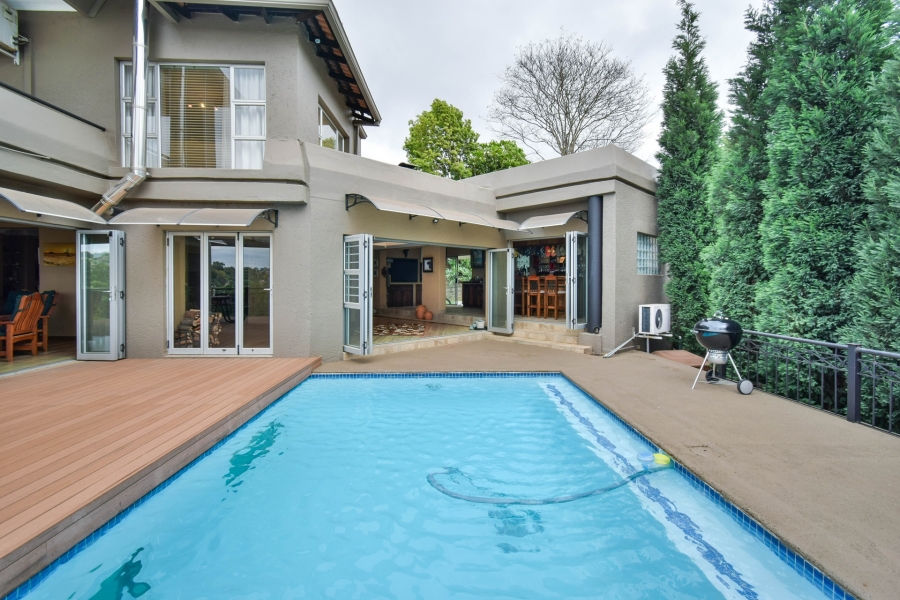 5 Bedroom Property for Sale in Waterkloof Ridge Gauteng