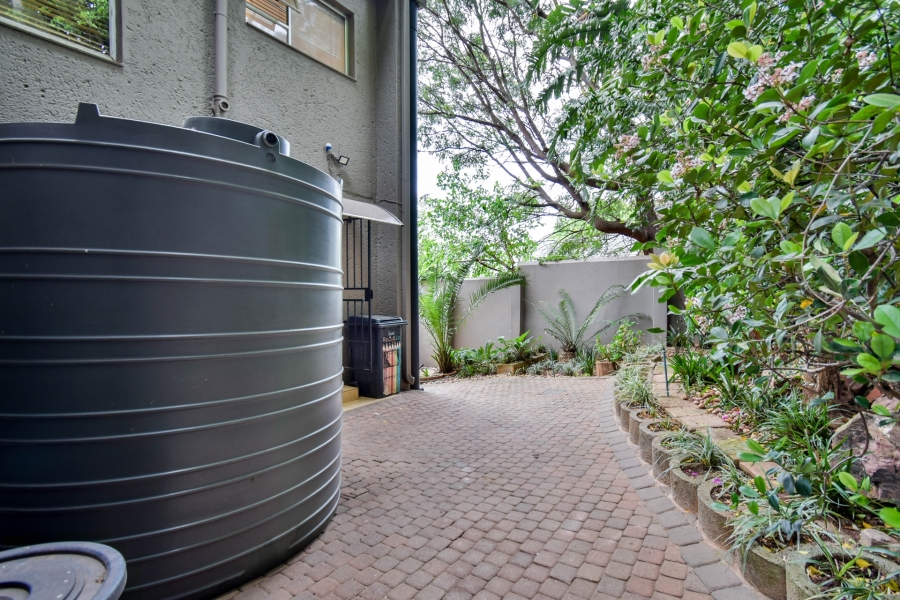 5 Bedroom Property for Sale in Waterkloof Ridge Gauteng