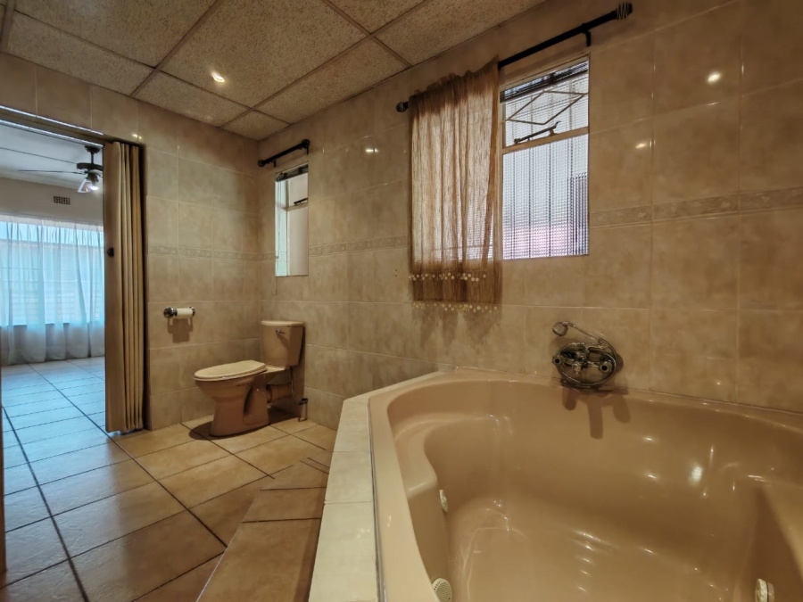 4 Bedroom Property for Sale in Arcon Park Gauteng