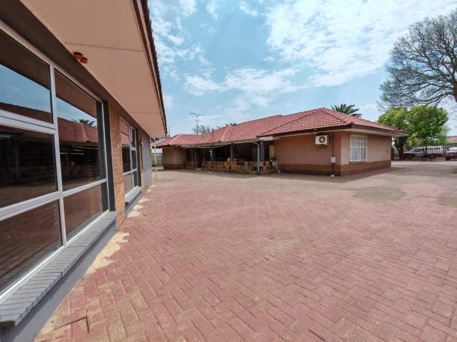 4 Bedroom Property for Sale in Arcon Park Gauteng