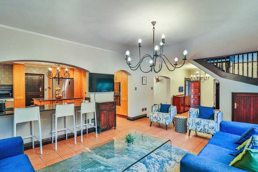 5 Bedroom Property for Sale in Hurlingham Gauteng