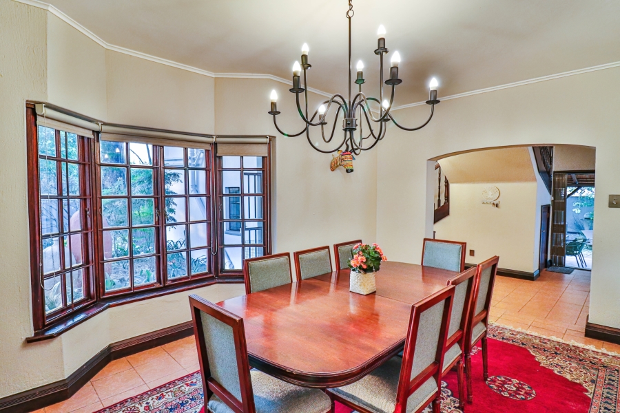 5 Bedroom Property for Sale in Hurlingham Gauteng