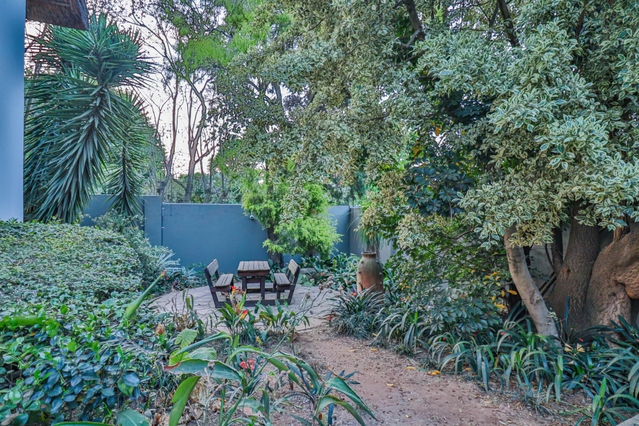 5 Bedroom Property for Sale in Hurlingham Gauteng