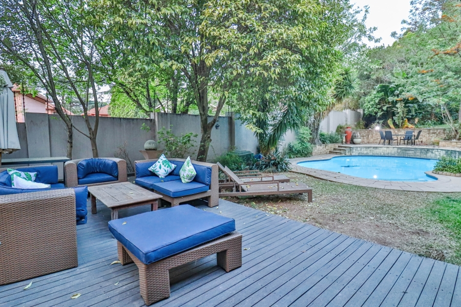 5 Bedroom Property for Sale in Hurlingham Gauteng