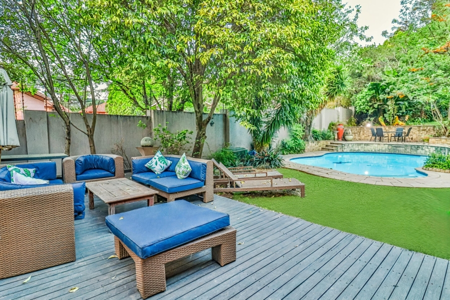 5 Bedroom Property for Sale in Hurlingham Gauteng