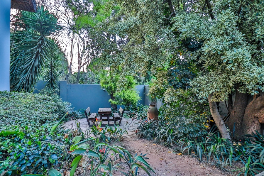 5 Bedroom Property for Sale in Hurlingham Gauteng